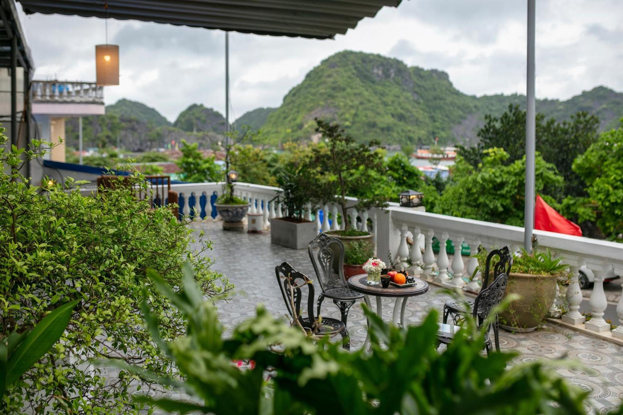 Maison Cat Ba Bay View Villa Chan Chau Exterior photo